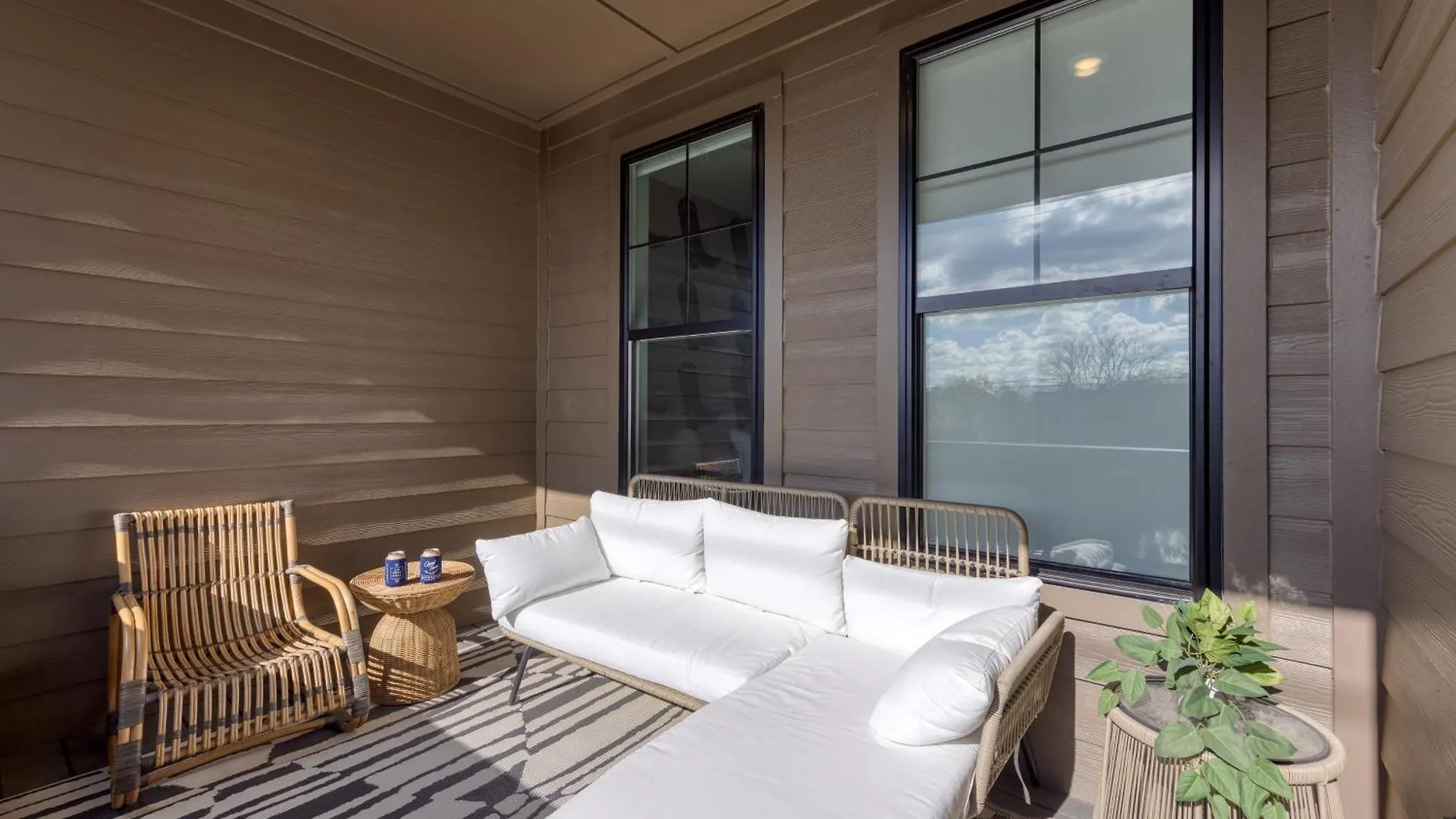 Holiday home 98 Degrees By Avantstay Covered Balcony Lounge Newly Built 4Bdr Home Nashville