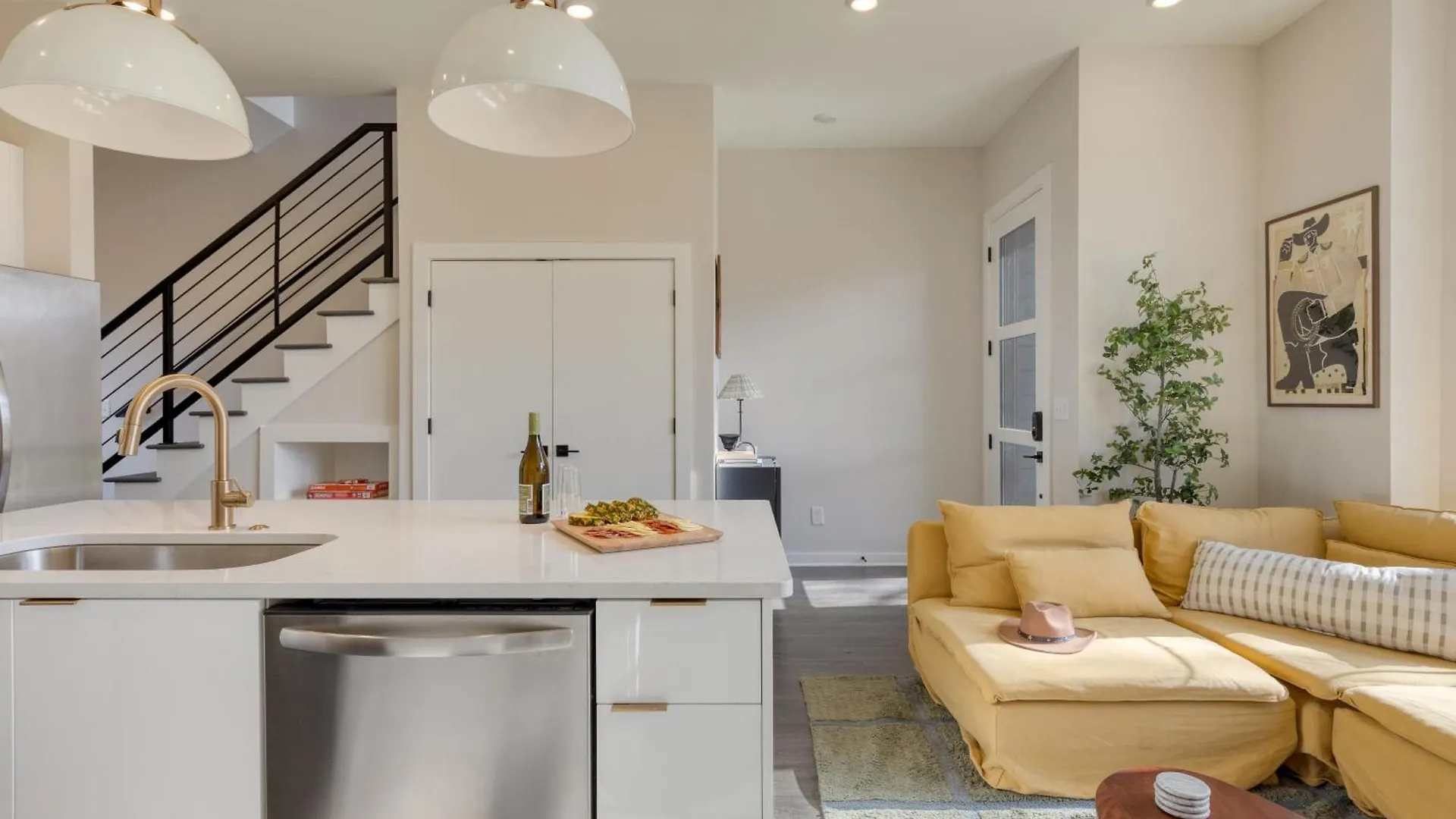 Holiday home 98 Degrees By Avantstay Covered Balcony Lounge Newly Built 4Bdr Home Nashville