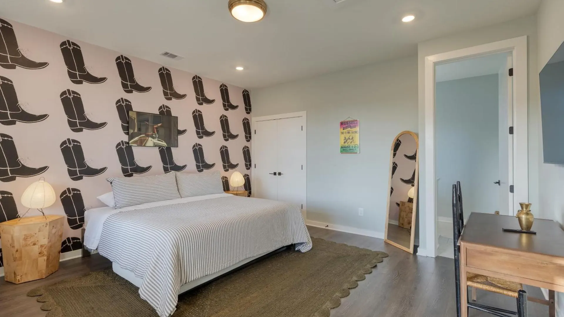 Holiday home 98 Degrees By Avantstay Covered Balcony Lounge Newly Built 4Bdr Home Nashville United States